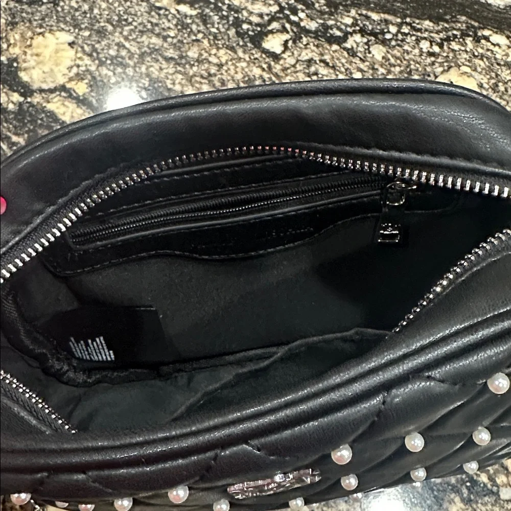 Badgley Mischka Diamond Quilted Camera Bag - Picture 8 of 8